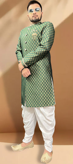 Green color IndoWestern Dress in Jacquard fabric with Embroidered, Thread work