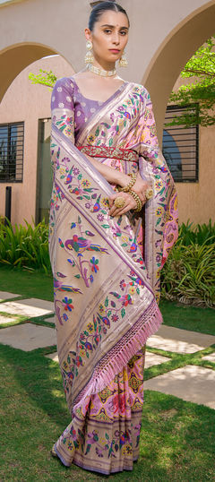 Pink and Majenta color Saree in Art Silk, Silk fabric with Weaving, Zari work