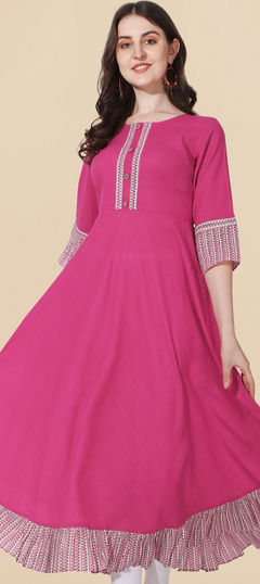 Pink and Majenta color Kurti in Cotton fabric with Printed work
