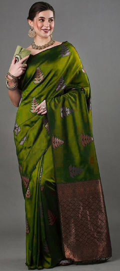 Green color Saree in Banarasi Silk, Silk fabric with Thread, Weaving, Zari work