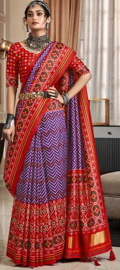 Purple and Violet color Saree in Patola Silk, Silk fabric with Printed work