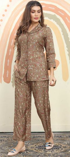 Beige and Brown color Co-ords Set in Rayon fabric with Digital Print, Floral work