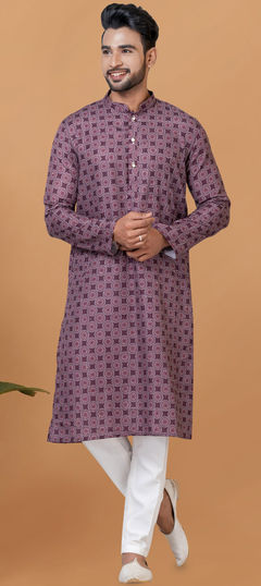 Party Wear Multicolor color Kurta Pyjamas in Cotton fabric with Digital Print work : 1902878