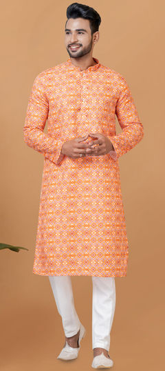 Multicolor color Kurta Pyjamas in Cotton fabric with Digital Print work