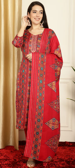 Red and Maroon color Salwar Kameez in Pashmina fabric with Digital Print, Floral work