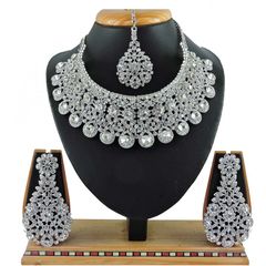 Silver Rodium Polish Silver color Necklace in Metal Alloy studded with CZ Diamond