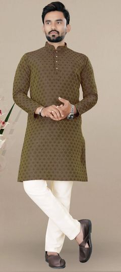 Party Wear Green color Kurta Pyjamas in Jacquard fabric with Weaving work : 1905581