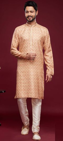 Pink and Majenta color Kurta Pyjamas in Art Silk fabric with Digital Print, Thread work