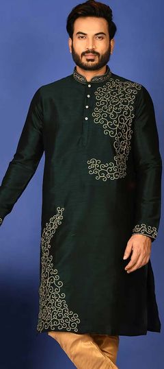 Green color Kurta in Art Silk fabric with Thread, Zari work