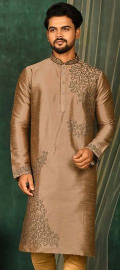 Gold color Kurta in Art Silk fabric with Thread, Zari work