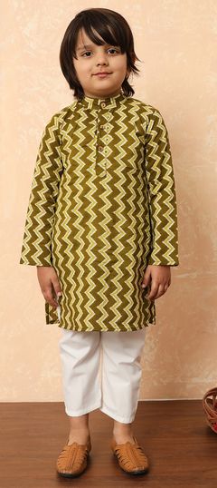 Green color Boys Kurta Pyjama in Cotton fabric with Printed work