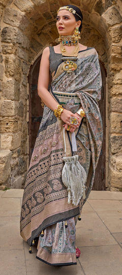 Bridal, Traditional, Wedding Black and Grey color Saree in Silk fabric with South Printed, Weaving work : 1906796