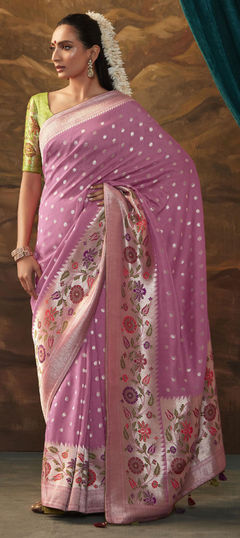 Pink and Majenta color Saree in Dolla Silk fabric with Weaving, Zari work