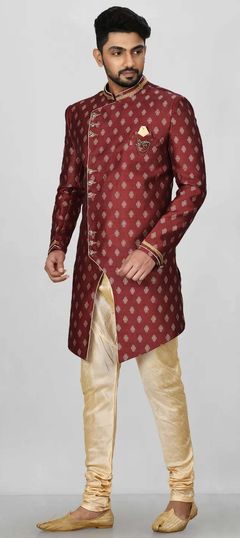 Party Wear, Wedding Red and Maroon color Kurta Pyjamas in Jacquard fabric with Broches, Weaving work : 1907654