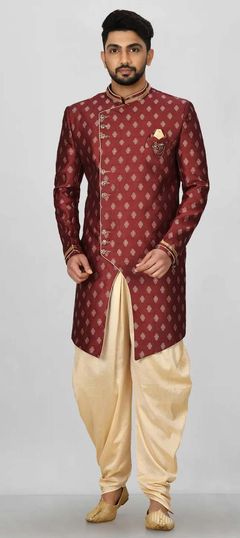 Red and Maroon color Dhoti Kurta in Jacquard fabric with Broches, Weaving work