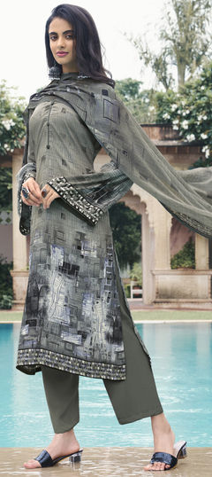 Black and Grey color Salwar Kameez in Crepe Silk fabric with Printed work