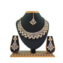 Gold Rodium Polish Gold, White and Off White color Necklace in Metal Alloy studded with CZ Diamond
