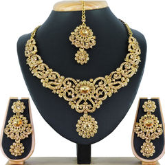 Gold Rodium Polish Gold color Necklace in Metal Alloy studded with CZ Diamond