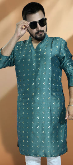 Green color Kurta in Silk fabric with Foil Print work