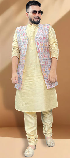 Gold color Kurta Pyjama with Jacket in Silk fabric with Printed work