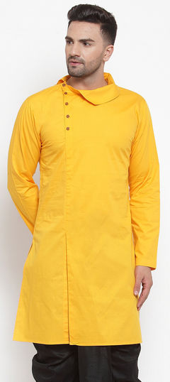 Yellow color Kurta in Blended Cotton fabric with Thread work