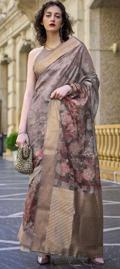 Beige and Brown color Saree in Handloom fabric with Printed, Weaving work