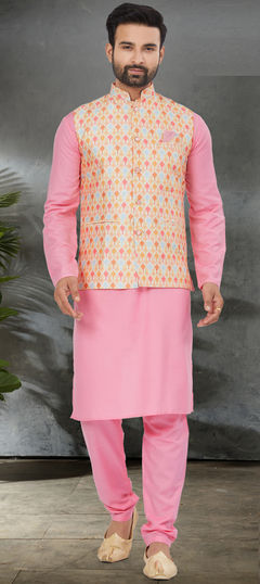 Pink and Majenta color Kurta Pyjama with Jacket in Cotton fabric with Digital Print work