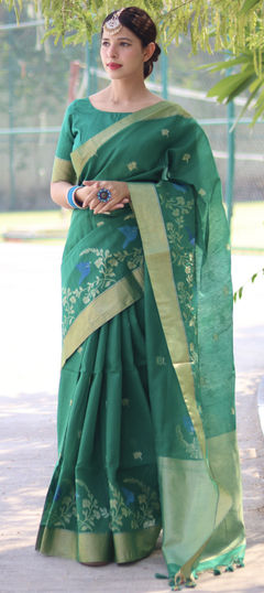 Green color Saree in Cotton fabric with Floral, Thread, Weaving work