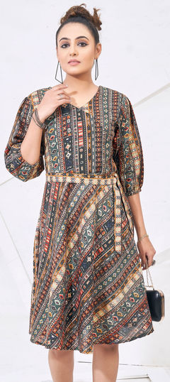 Black and Grey color Kurti in Cotton fabric with Printed work
