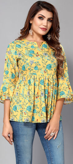 Casual Yellow color Kurti in Crepe Silk fabric with A Line Digital Print, Floral work : 1920077