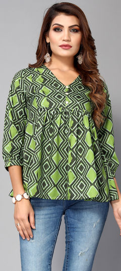 Casual Green color Kurti in Crepe Silk fabric with A Line Digital Print, Floral work : 1920081