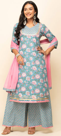 Black and Grey color Salwar Kameez in Cotton fabric with Floral, Printed work