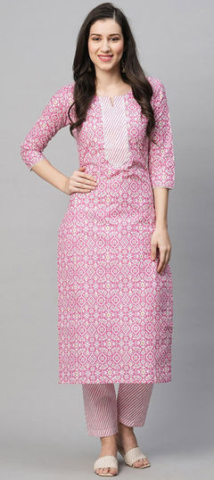 Pink and Majenta color Salwar Kameez in Blended Cotton fabric with Printed work