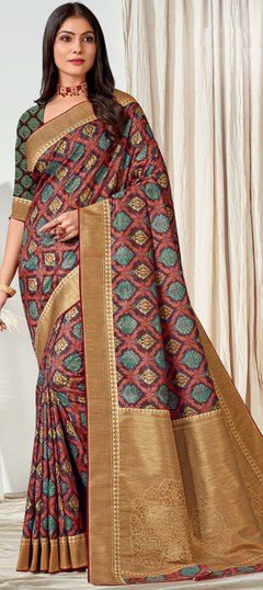 Multicolor color Saree in Tussar Silk fabric with Digital Print, Kasab work