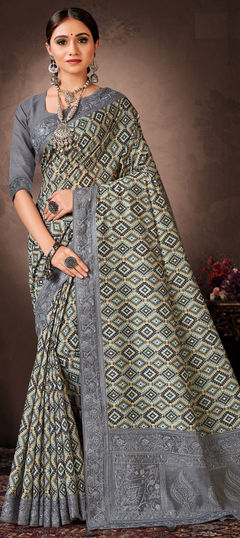 Multicolor color Saree in Chanderi Silk fabric with Border, Digital Print, Embroidered, Stone work