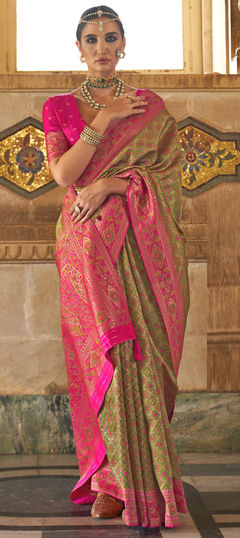 Green, Pink and Majenta color Saree in Banarasi Silk, Silk fabric with Weaving, Zari work