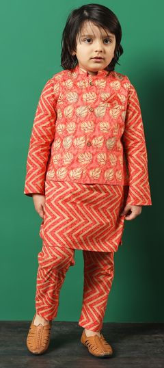 Pink and Majenta color Boys Kurta Pyjama with Jacket in Cotton fabric with Printed, Thread, Zari work