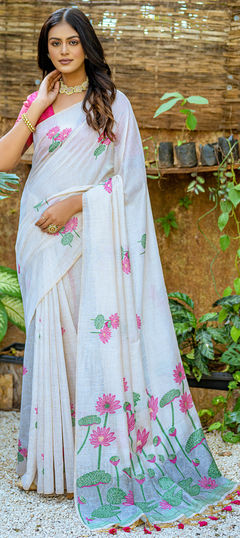 Pink and Majenta, White and Off White color Saree in Cotton fabric with Thread, Weaving work