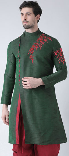 Green color Kurta in Dupion Silk fabric with Embroidered, Thread work