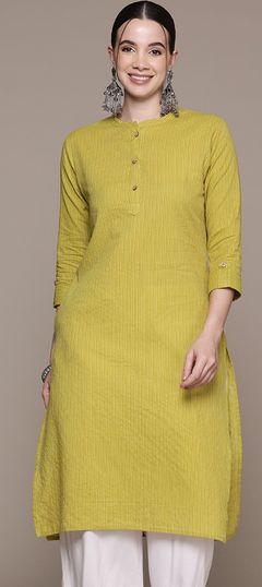 Green color Kurti in Cotton fabric with Printed work