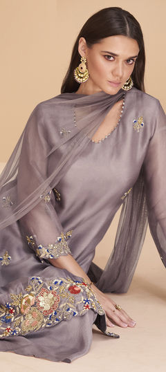 Purple and Violet color Salwar Kameez in Organza Silk fabric with Embroidered, Thread, Zardozi, Zari work