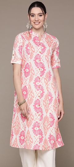 Pink and Majenta, White and Off White color Kurti in Cotton fabric with Printed work