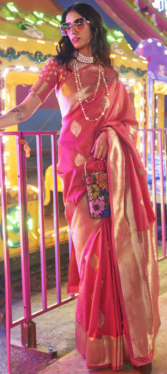 Pink and Majenta color Saree in Art Silk, Silk fabric with Weaving work