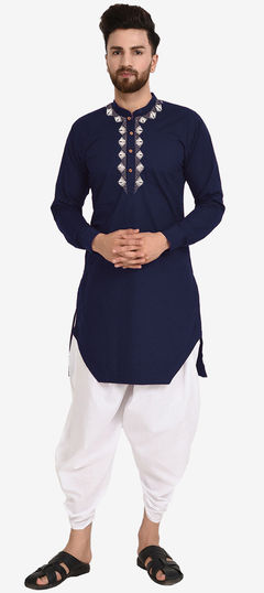 Blue color Dhoti Kurta in Blended Cotton fabric with Embroidered, Thread work