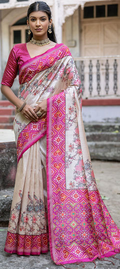 Pink and Majenta color Saree in Tussar Silk fabric with Printed, Weaving work