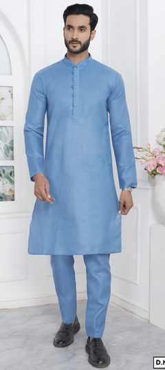 Blue color Kurta Pyjamas in Cotton fabric with Thread work