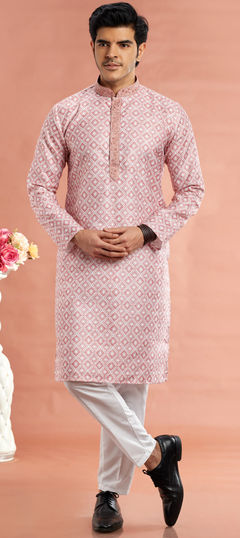 Purple and Violet color Kurta Pyjamas in Cotton fabric with Digital Print, Thread work