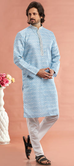 Blue color Kurta Pyjamas in Cotton fabric with Digital Print, Thread work