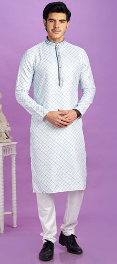 Blue color Kurta Pyjamas in Cotton fabric with Digital Print, Thread work