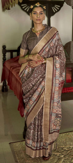 Multicolor color Saree in Banarasi Silk fabric with Weaving work